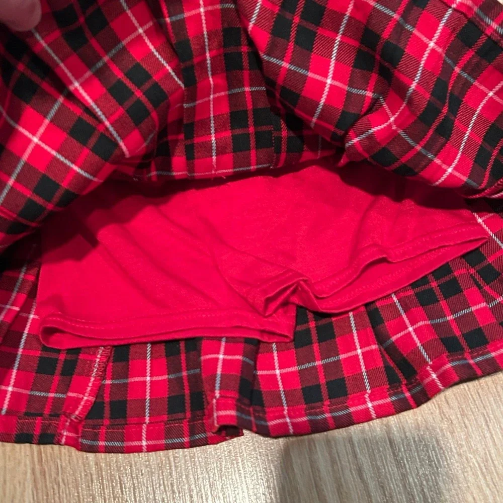 Garanimals red and black plaid skort‎ 2T